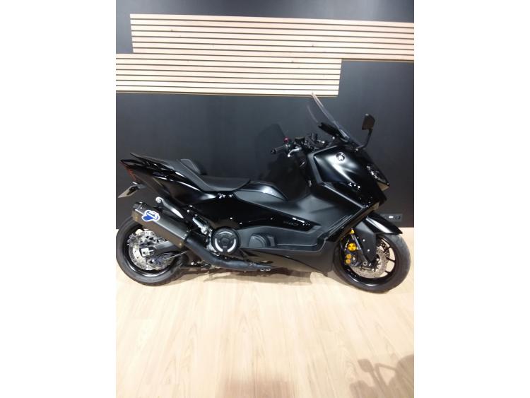 T-MAX 560 TECH MAX