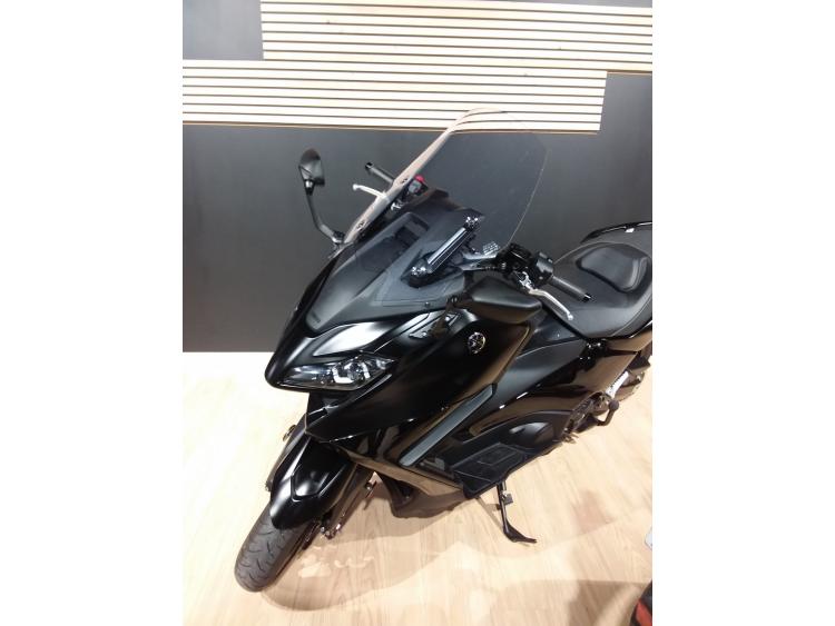 T-MAX 560 TECH MAX