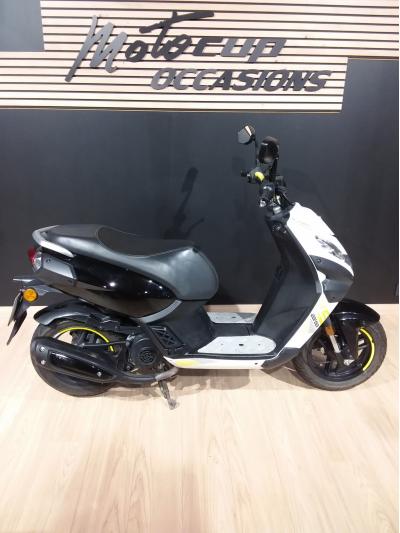 PEUGEOT STREET ZONE 50
