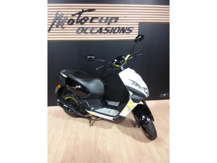 PEUGEOT STREET ZONE 50