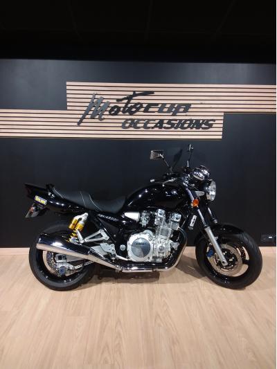 YAMAHA XJR 1300