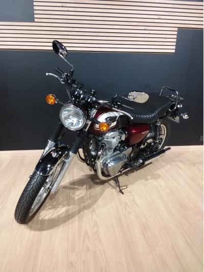 KAWASAKI W 800