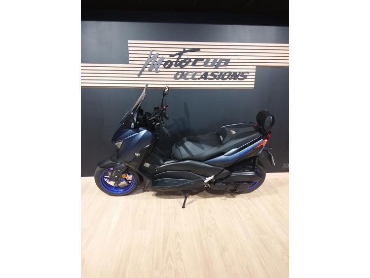 YAMAHA XMAX 125