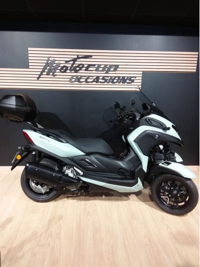 YAMAHA TRICITY 300